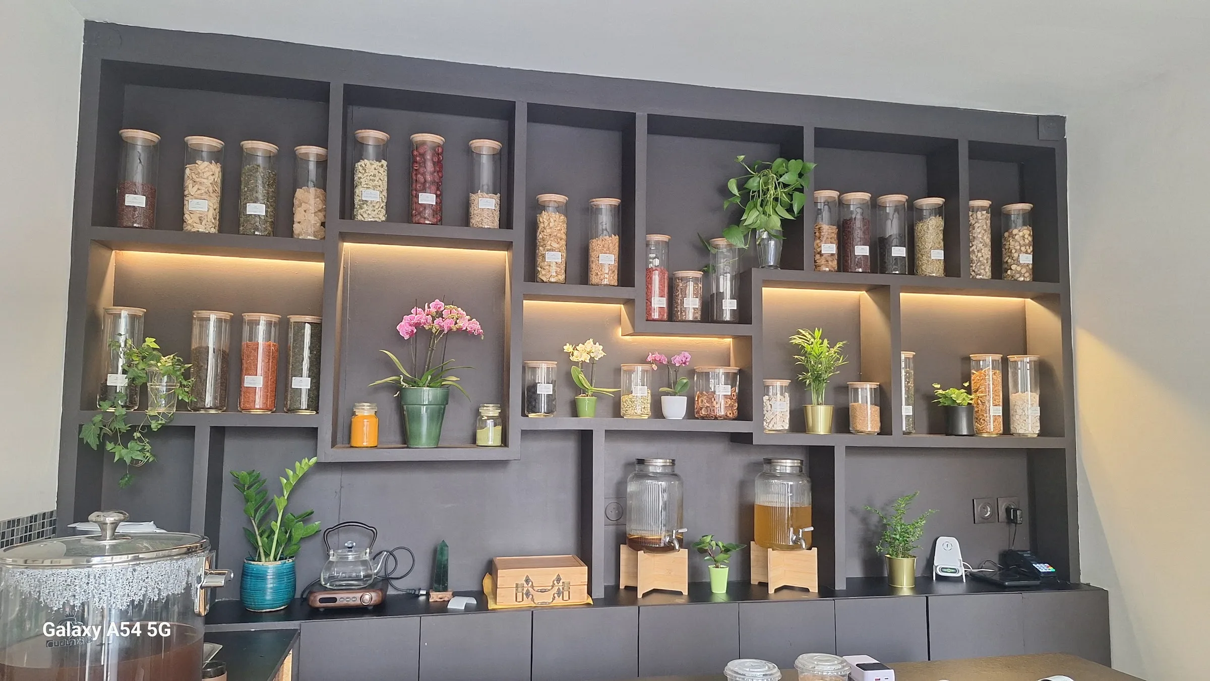 Intérieur du salon de thé ZIZAI