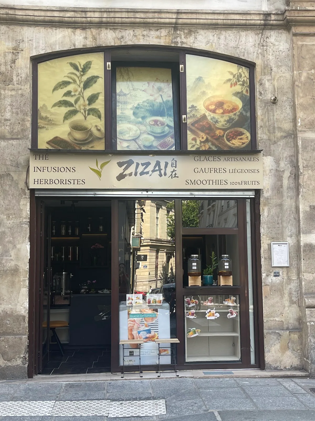 Devanture de la boutique ZIZAI, rue Monsieur le Prince